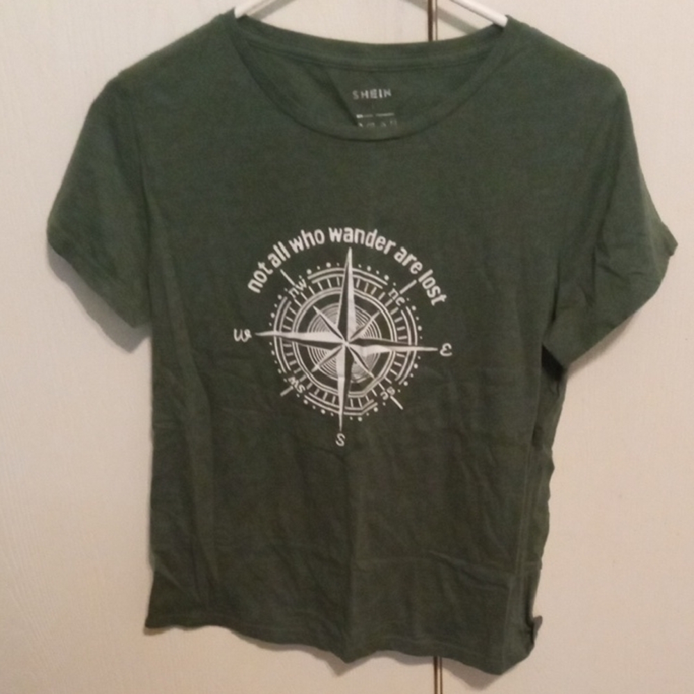 ✨SHEIN Fitted Green Short Sleeve Tee